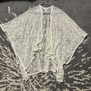 Lace Overthrow/ Shawl